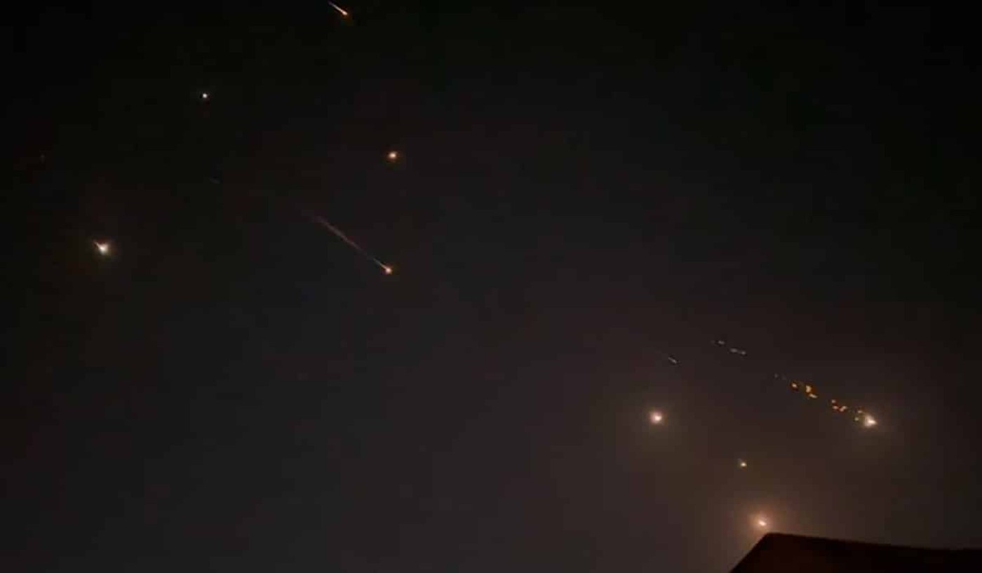 Rudal Iran Tewaskan 2 Orang di Israel: Ketegangan Meningkat di Timur Tengah