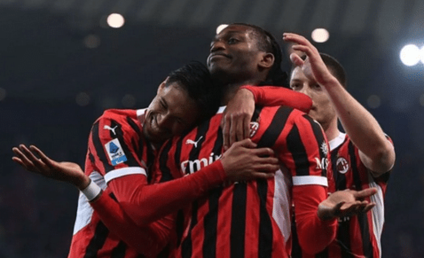 Liverpool Jadi Korban Pembalasan AC Milan, Takluk 2-4 di Hong Kong