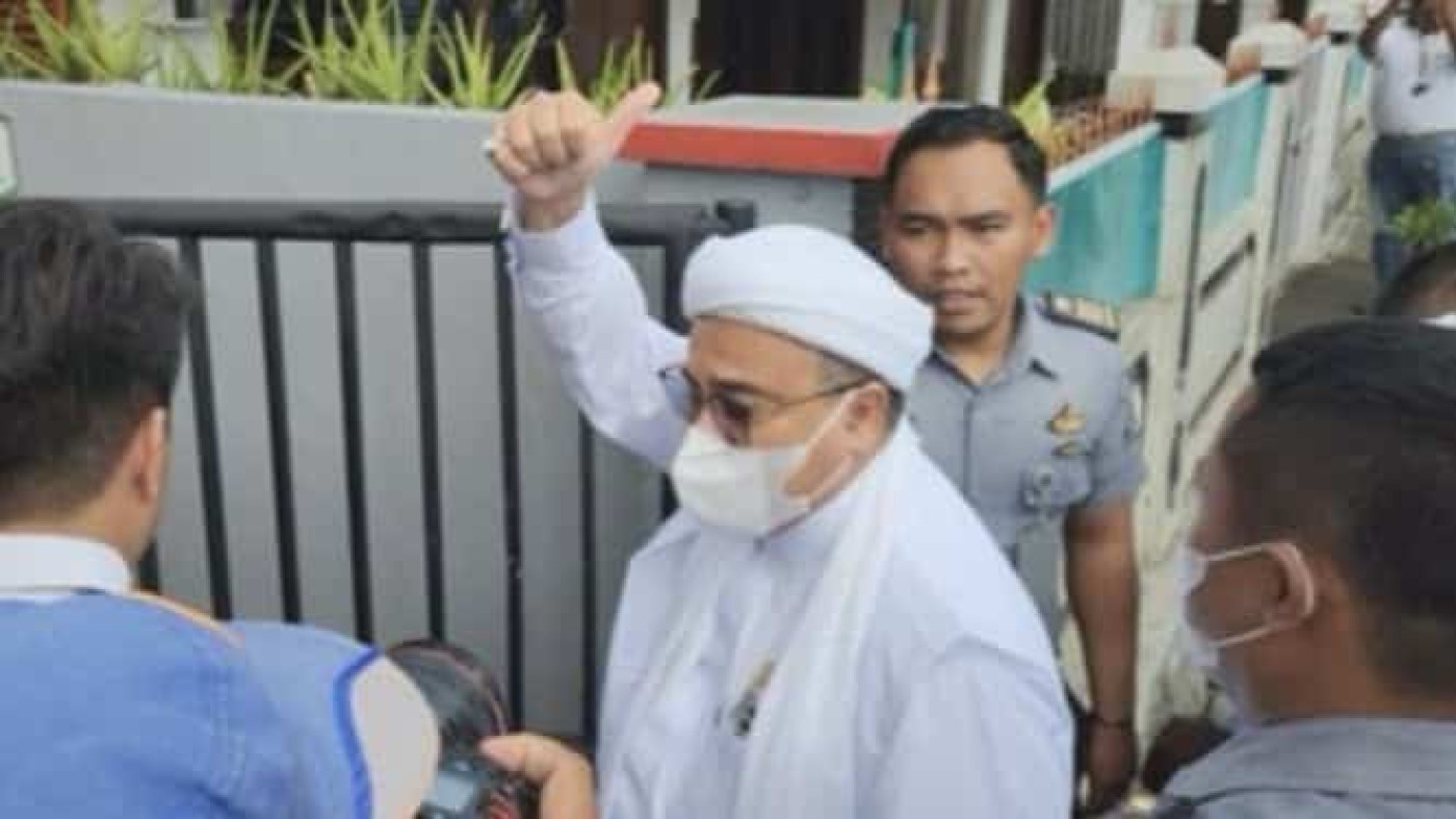Detik-detik Bentrokan Saat Ceramah Habib Rizieq di Pemalang: 5 Terluka