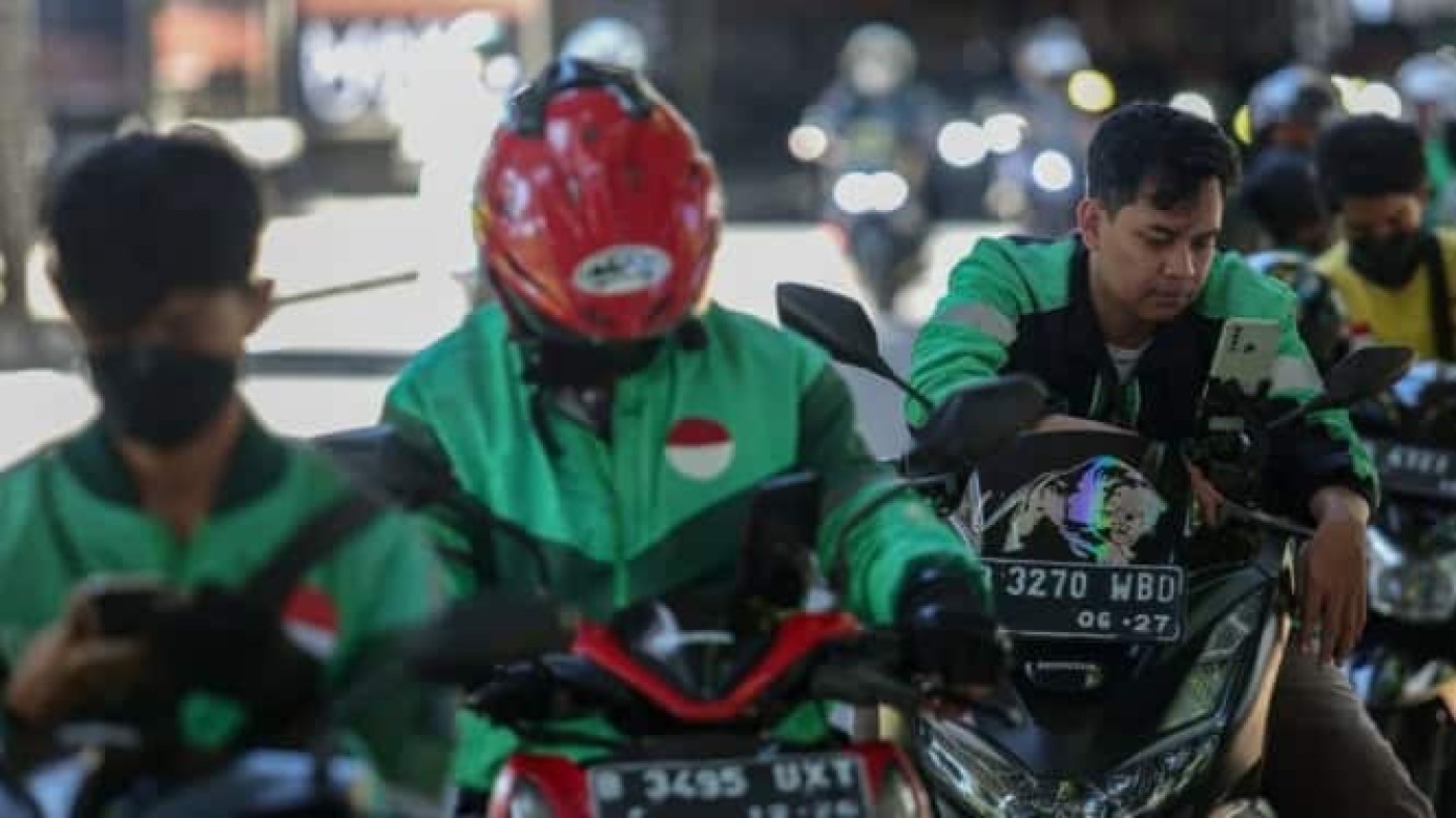 Rekomendasi Smartphone Kuat & Awet untuk Kurir dan Ojol 2025 Terbaik
