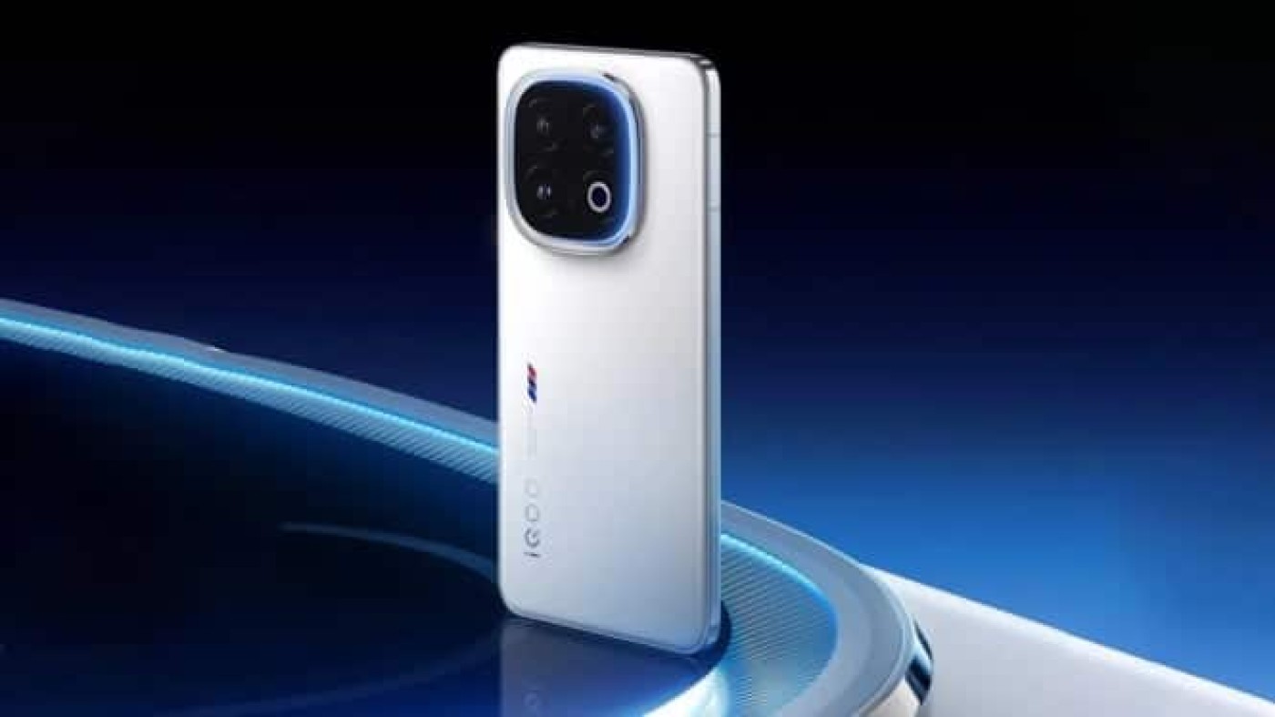 Bocoran iQOO 15: 3 Kamera 50MP, Sidik Jari Ultrasonik 3D & Wireless Charging