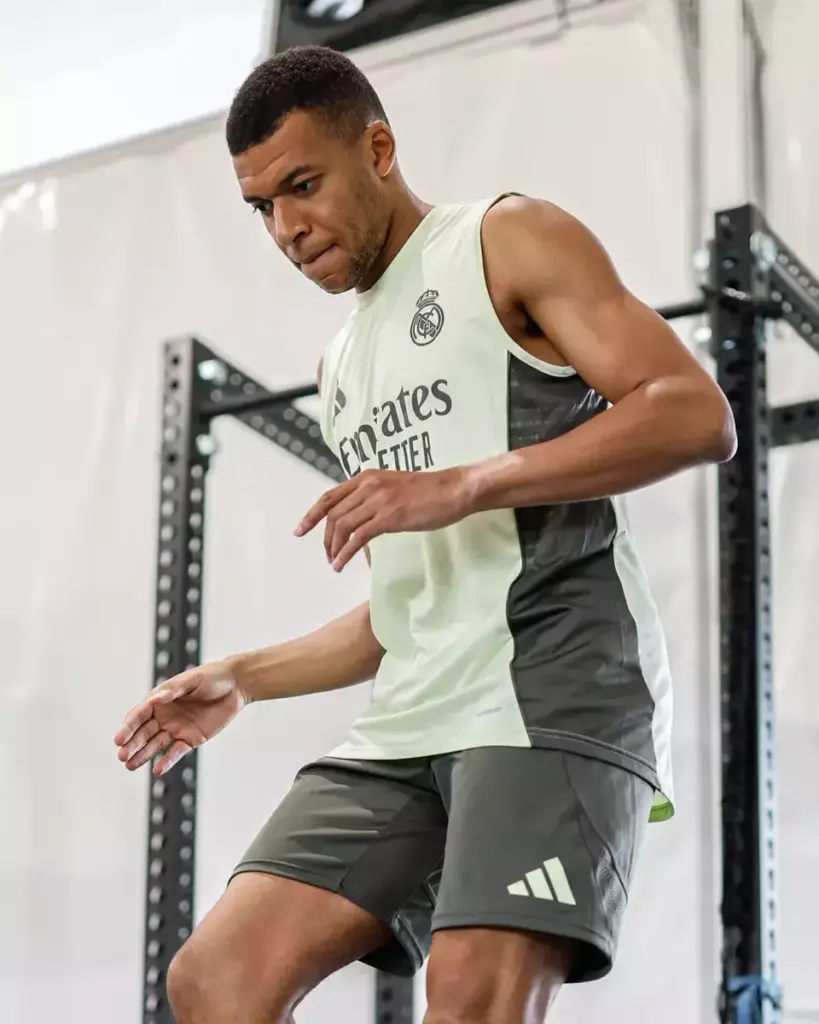 Terbongkar! Makanan Penyebab Mbappe Sakit dan Turun 5 Kg Saat Bertanding