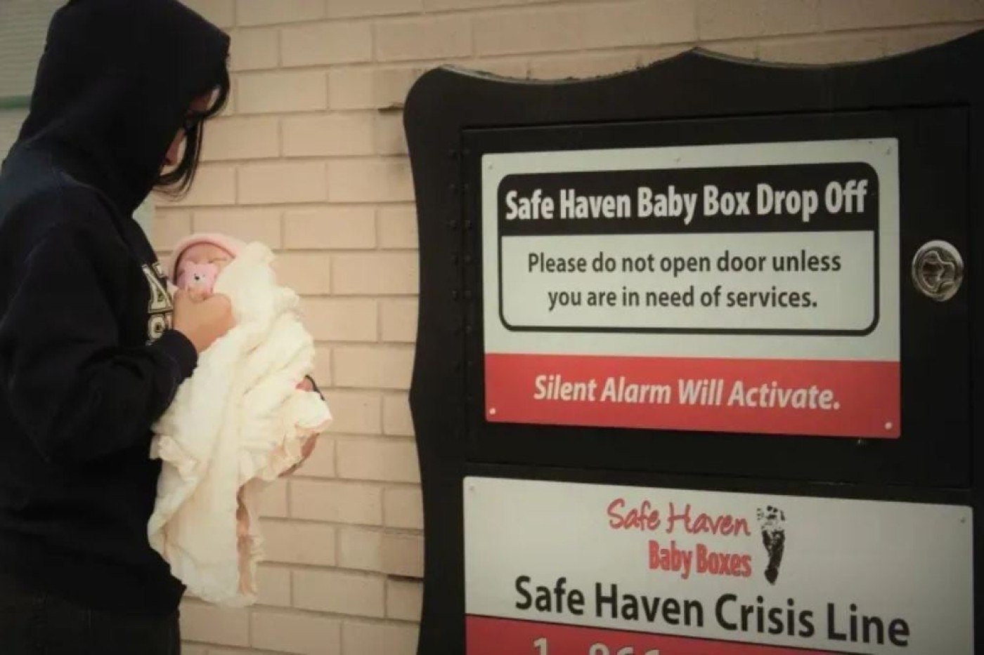 Safe Haven Baby Box: Kotak Ajaib untuk Selamatkan Bayi di Indonesia