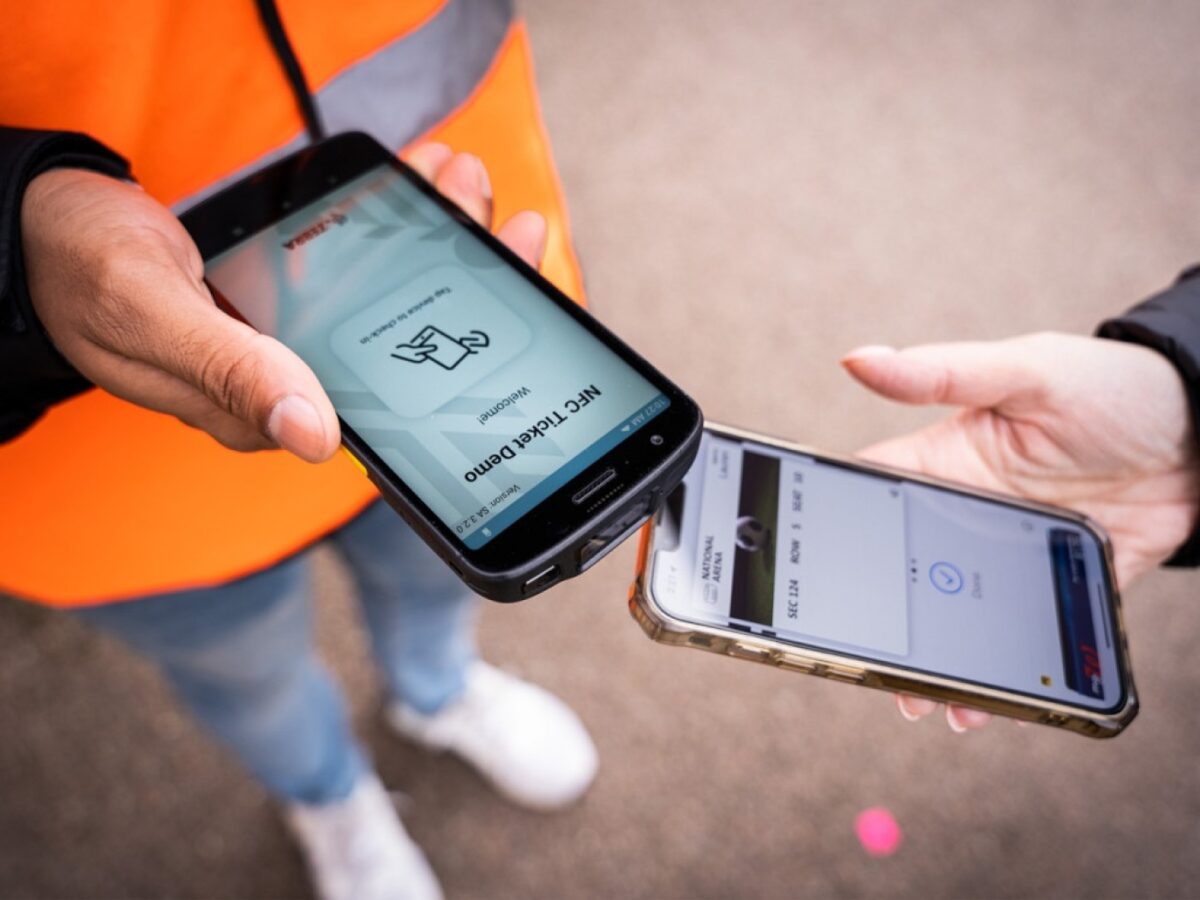 PouchNATION Tingkatkan Efisiensi Check-in Event Hingga 83% dengan Teknologi Baru