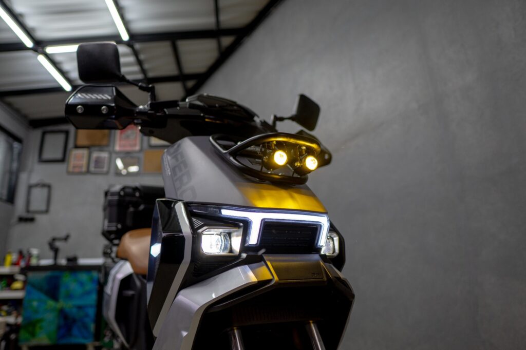 Ofero dan Katros Garage Kolaborasi Beri Sentuhan Personal Eksklusif pada Stareer 3 Lit