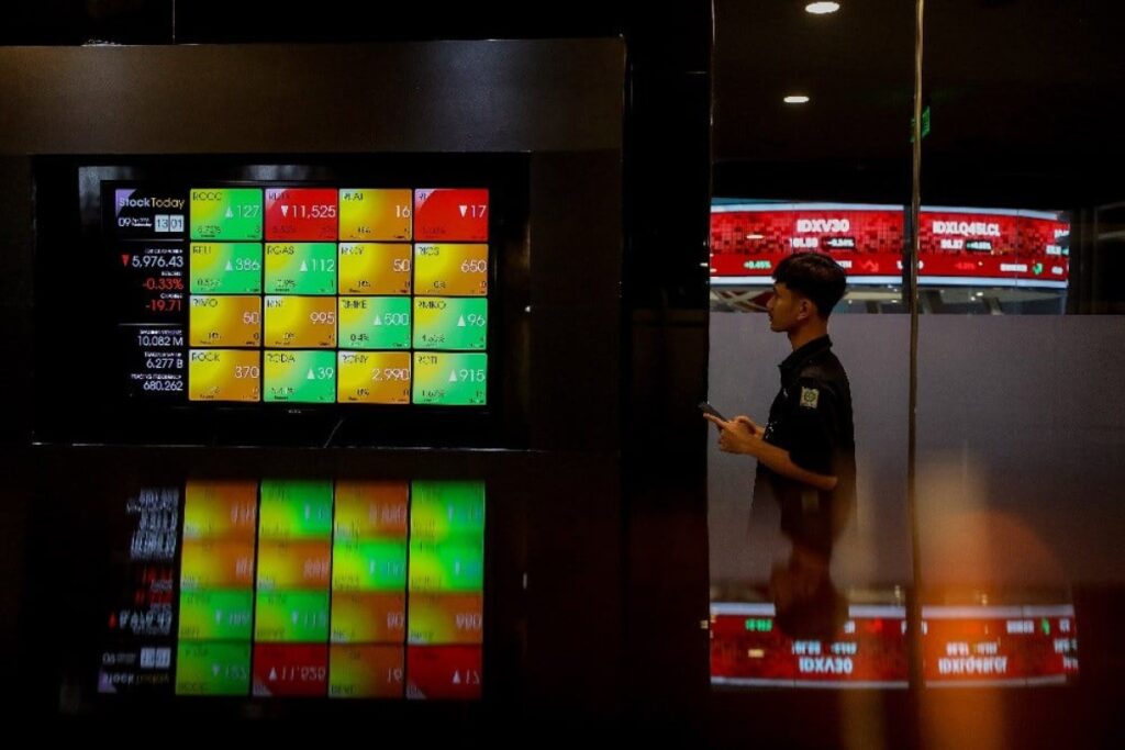 Mayoritas Saham Bank BUMN Hijau, Efek Dana Rp200 T Miliar Masuk Himbara Hari Ini?