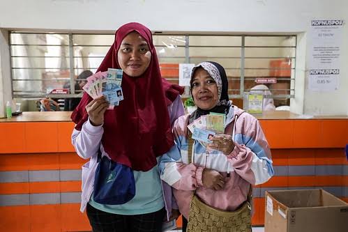 2 Bansos Cair September 2025, Cek Cairan Dana Bantuan Pakai NIK Sekarang!