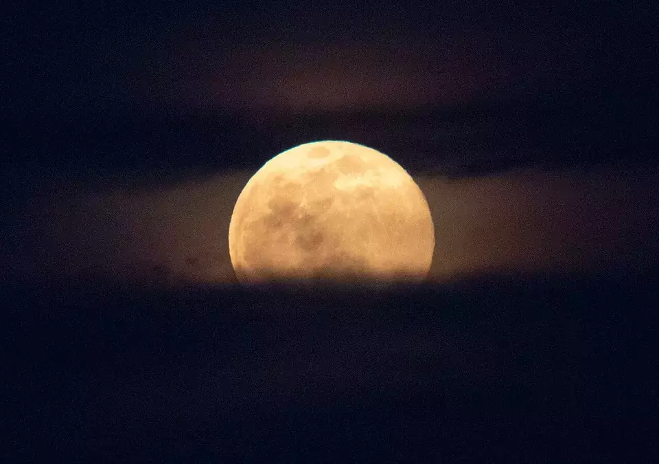 Fenomena Supermoon 5 November: Lokasi Terbaik Mengamati di Indonesia