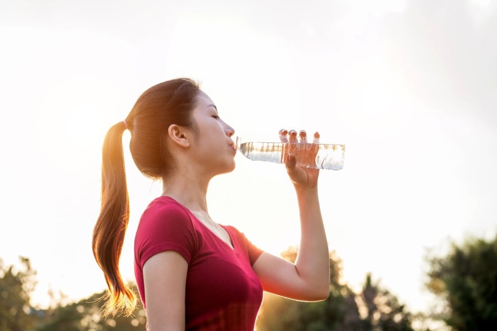 Perbedaan Air Mineral, Air Gunung, dan Air Tanah, Mana yang Aman Diminum?