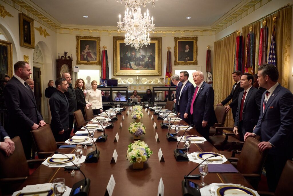 Zelensky Pulang Tanpa Hasil Jelas Usai Bertemu Trump di Gedung Putih