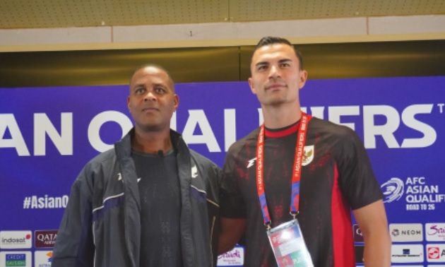 Respons Kluivert Usai Dipecat PSSI: Klarifikasi & Tanggapan Resmi Pelatih