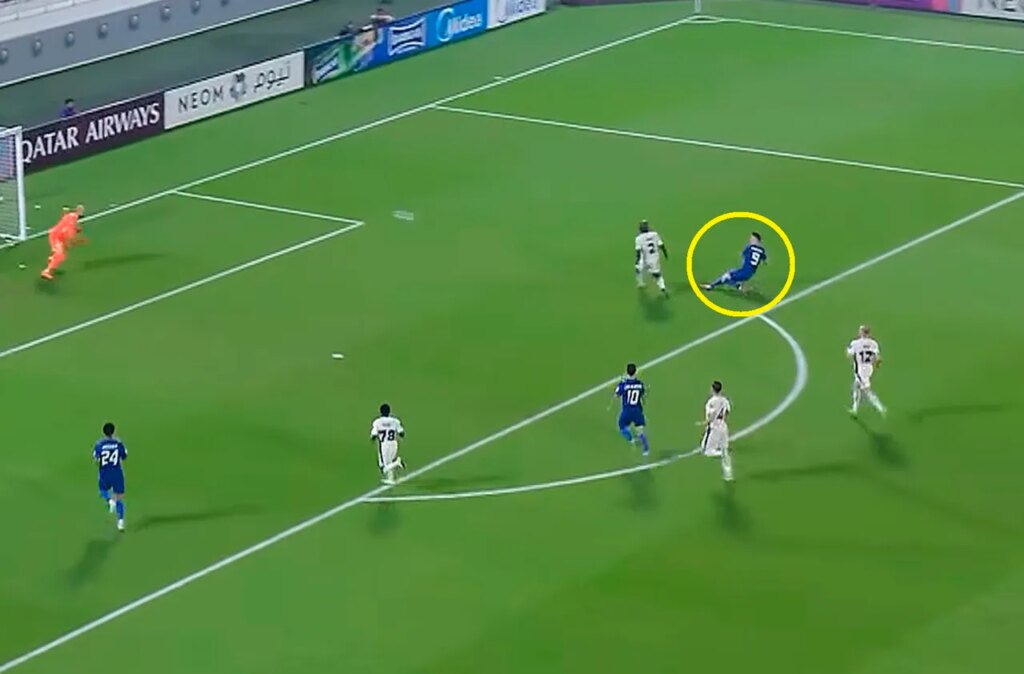 Piątek Duel Melawan Benzema: Gol Spektakuler dari Pemain Polandia [VIDEO]