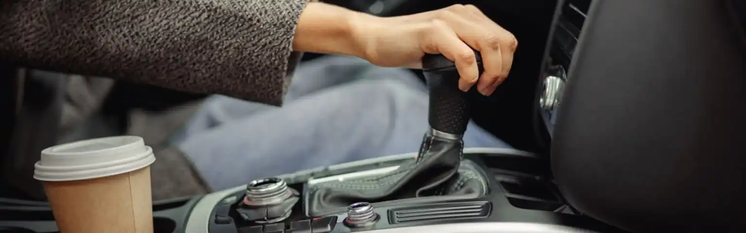 9 Cara Mengemudi Mobil Manual untuk Pemula: Panduan Praktis dan Mudah Dipahami