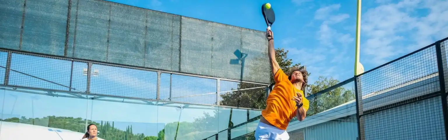 6 Rekomendasi Tempat Padel Terbaik di Bandung yang Wajib Dicoba Pecinta Olahraga