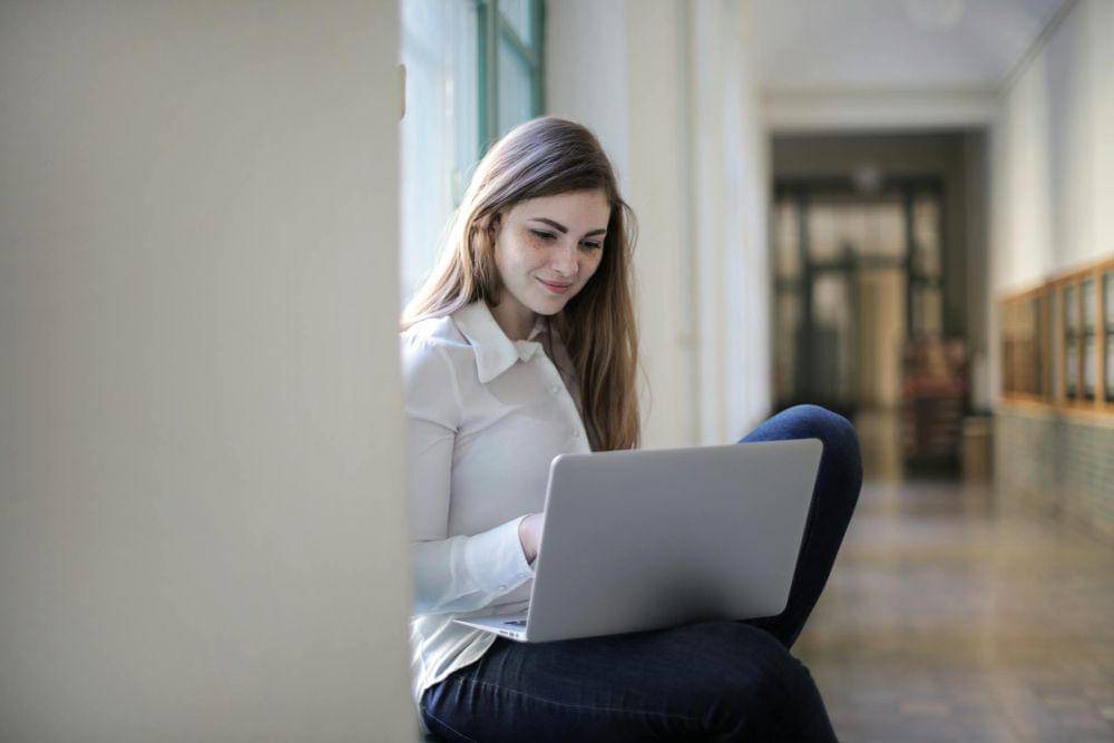 5 Rekomendasi Laptop Terbaik untuk Mahasiswa Anti Lemot, Performa Tangguh Harga Terjangkau