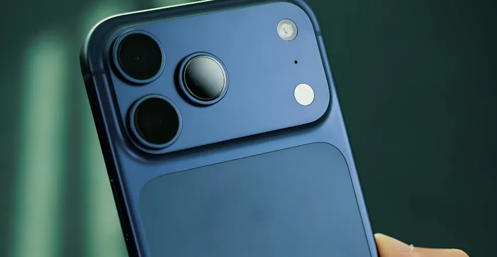 iPhone 18 Pro Diprediksi Hilangkan Warna Hitam, Apa Alasan di Baliknya?