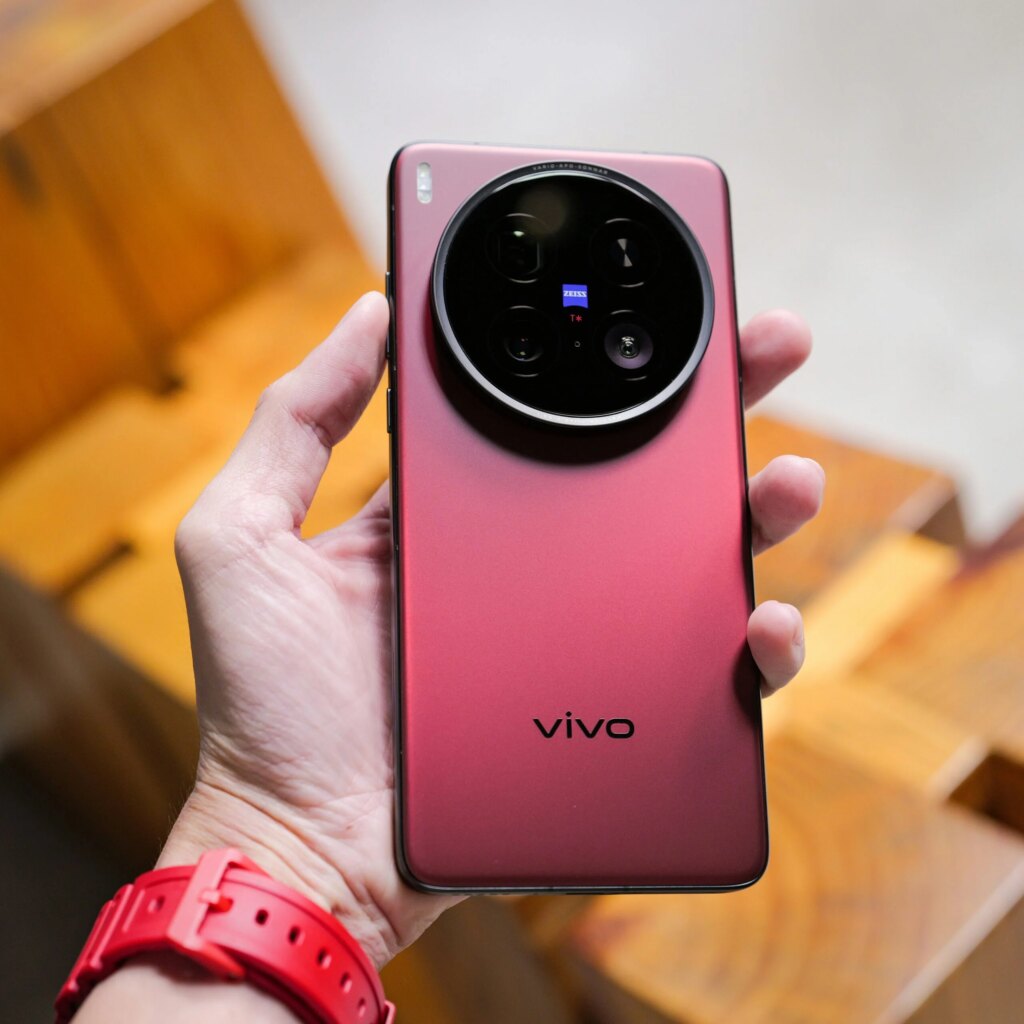 Vivo X300 Ultra Versi Global Terungkap, Akhir Penantian Peluncuran di Indonesia Rp12 Jutaan