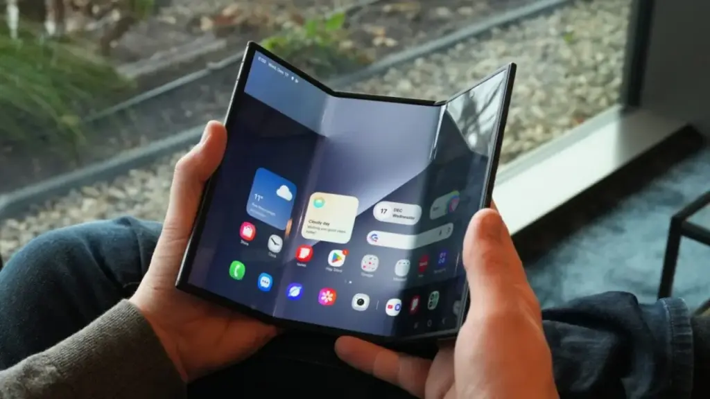 Hasil Pengujian Ketahanan Samsung Galaxy Z TriFold: Engsel & Layar Lipat Terbukti Tangguh Setelah Ratusan Ribu Kali