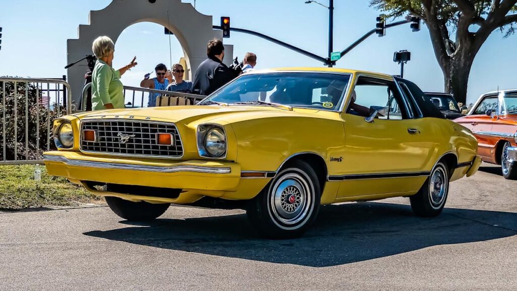 Alasan Sistem Suspensi Depan Mustang II Jadi Favorit Para Penggemar Hot Rod