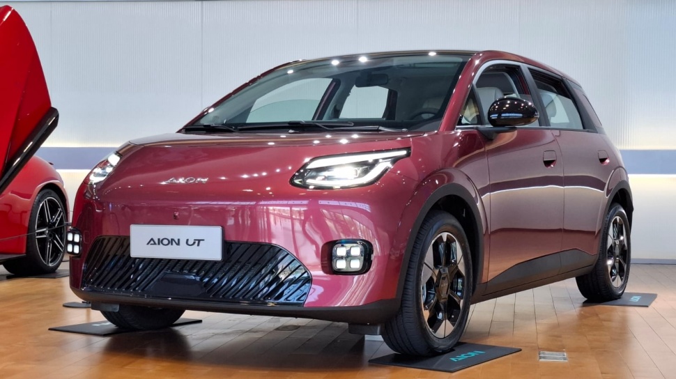 GAC AION Hadirkan Dua Mobil Listrik Anyar untuk Menantang Pasar Otomotif Jepang
