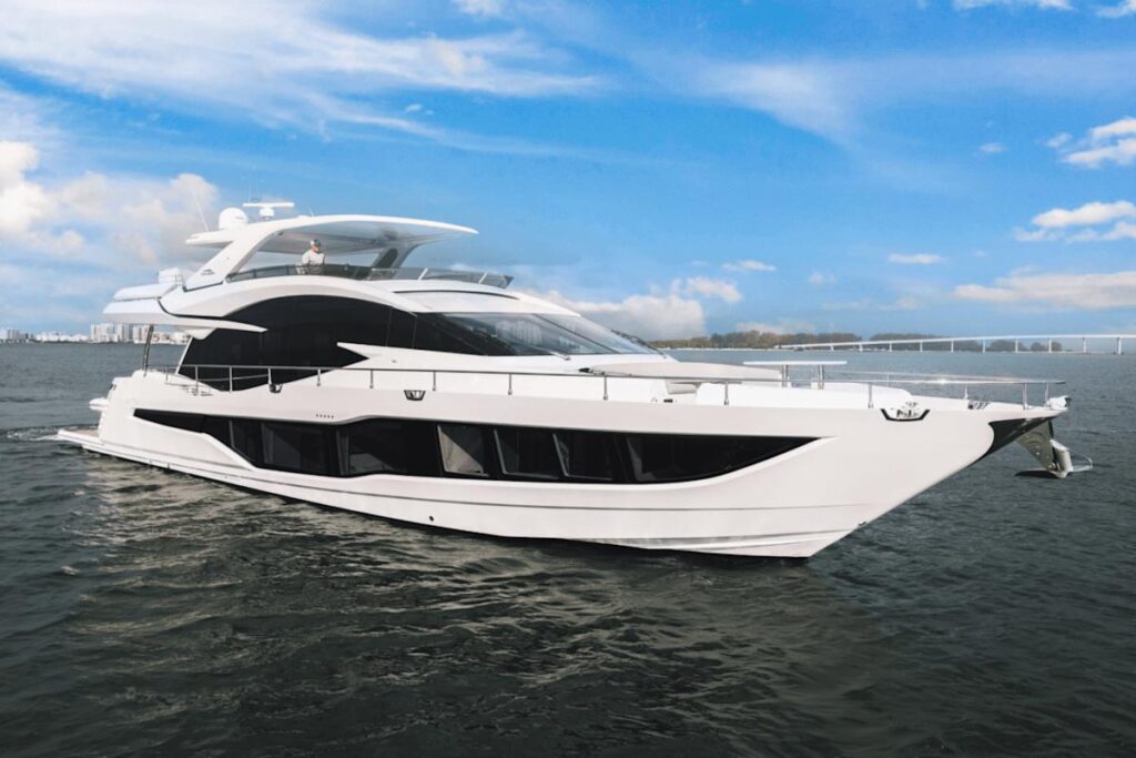 Dijual Segera: Kapal Mewah Galeon 800 Fly dengan Fitur Lengkap dan Desain Elegan