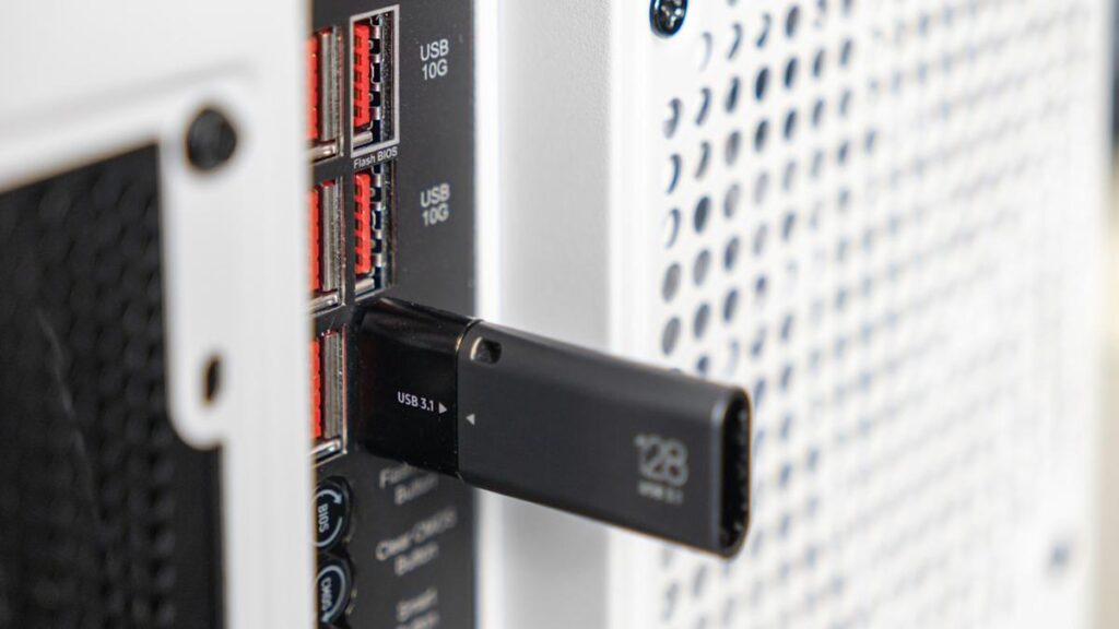 5 Inovasi Gadget Canggih yang Maksimalkan Port USB Tambahan di Komputer Anda