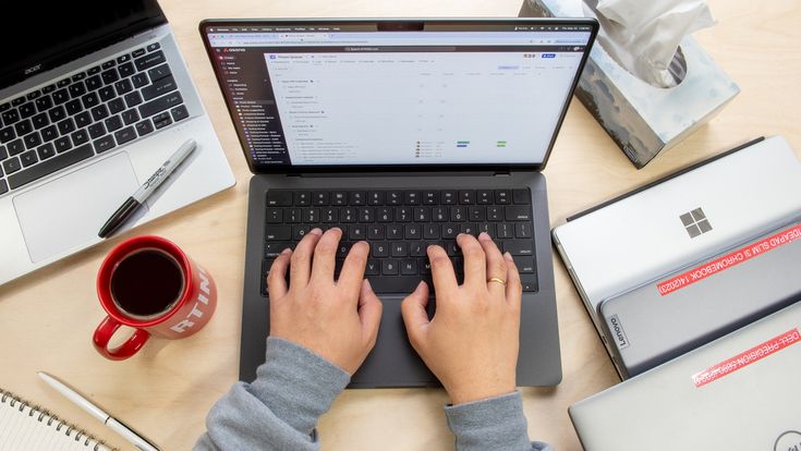 7 Tips Memilih Laptop Kerja dari Rumah yang Tepat dan Anti Nyesel, Wajib Tahu!