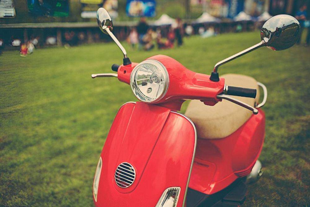 5 Motor Listrik Mirip Vespa, Bodinya Stylish dan Klasik Cocok untuk Anak Muda