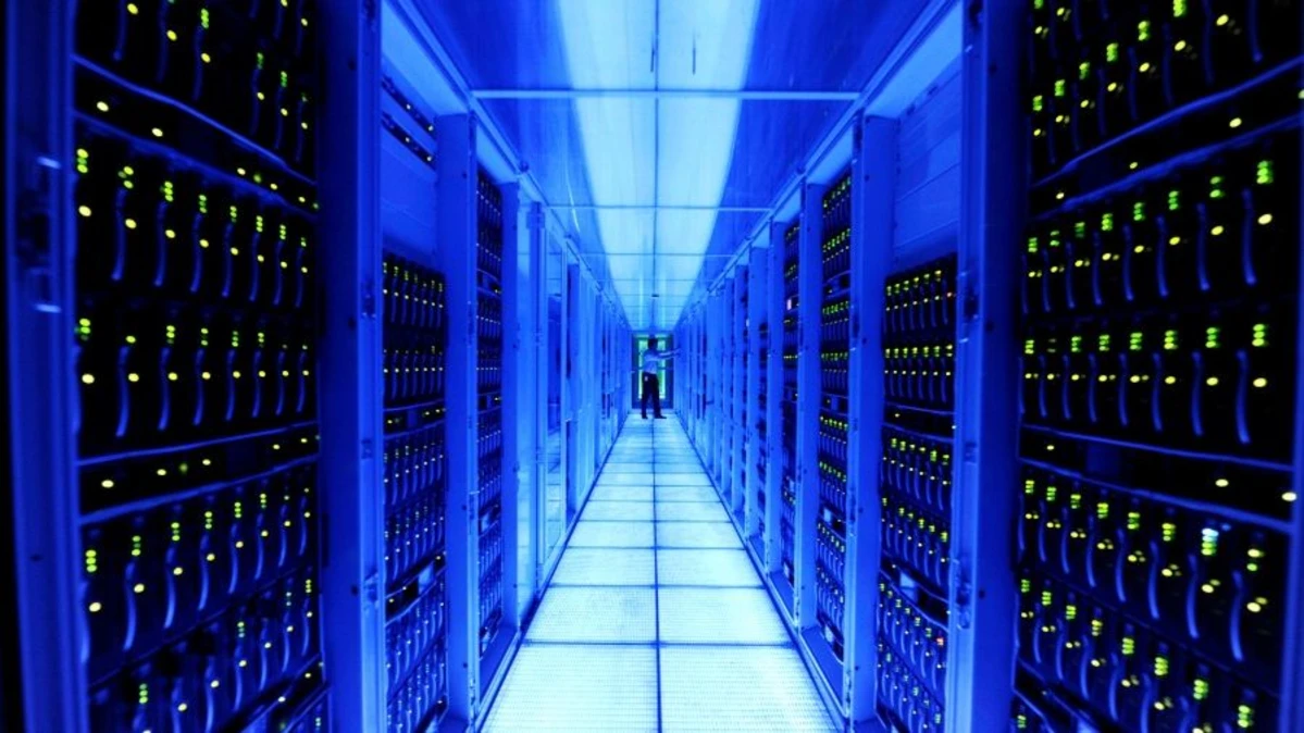 Perbandingan Liquid Cooling vs Air Cooling: 5 Perbedaan Utama untuk Data Center