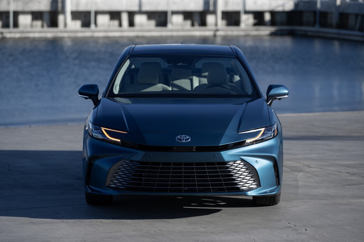 Toyota Tawarkan 3 Promo Sewa Menarik untuk Camry 2026 Bulan Ini