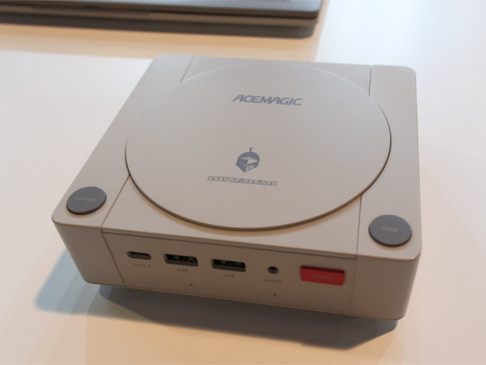 AMD Gorgon Point: Mini-PC Bergaya Retro Hadir dengan Nuansa Dreamcast & PlayStation 1
