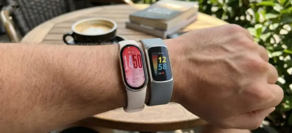Xiaomi Smart Band 10 vs Fitbit Charge 6: Bandingkan Fitur Kesehatan, Pilih Mana?