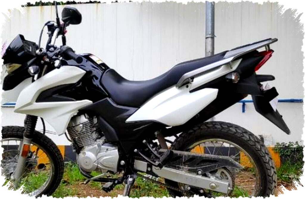 Suzuki DR150 Terbaru Menggeber Mesin Injeksi dan ABS, Petualangan Makin Responsif dan Irit di Setiap Tikungan!