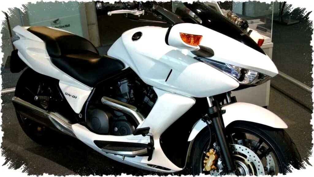Honda DN-01 Motor Gede Futuristis yang Terlalu Maju untuk 2008 Kini Jadi Barang Langka Penuh Karakter