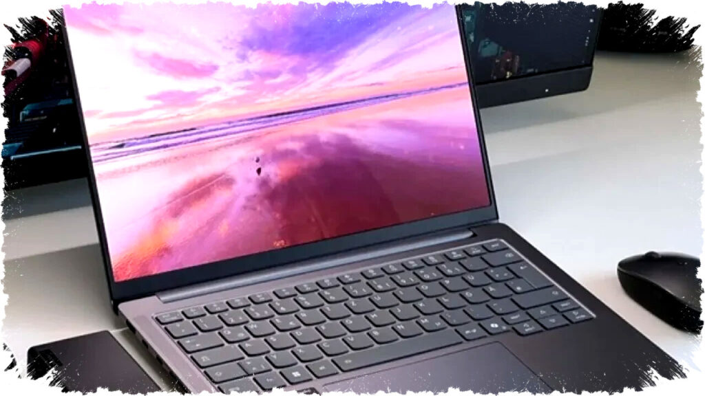 Lenovo IdeaPad Pro 5 14IAH10 Tawarkan Performa AI Intel Core Ultra dan Layar OLED 2.8K dengan Harga Mulai Rp17 Jutaan