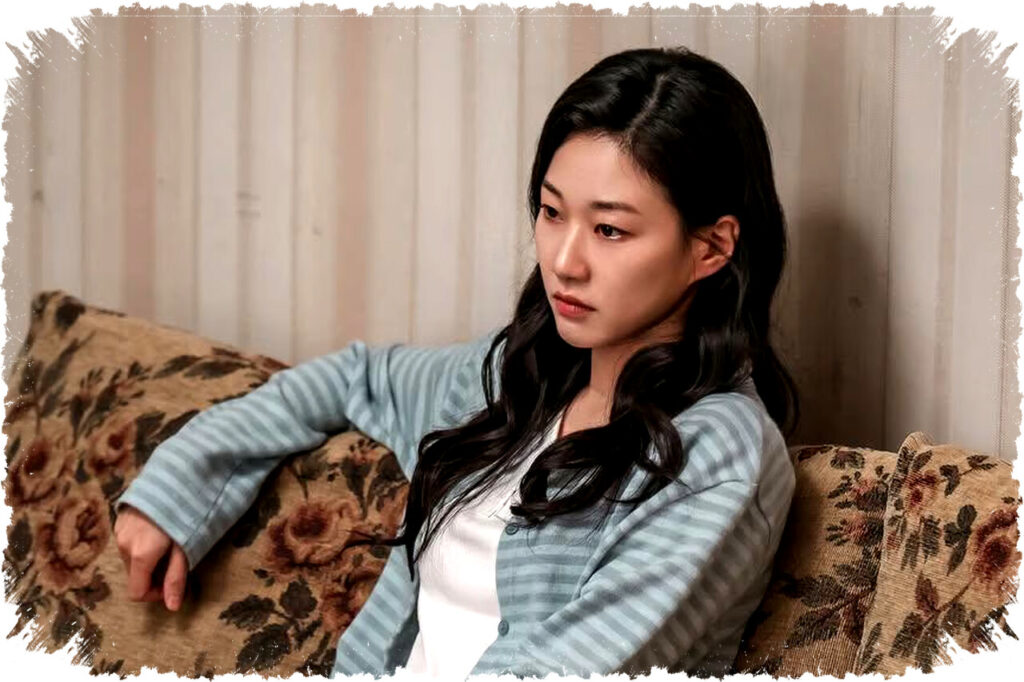 7 Alasan Dramatis Go Bok Hee Memilih Gabung Tim Hong Keum Bo Dalam Undercover Miss Hong Meski Risiko Mematikan