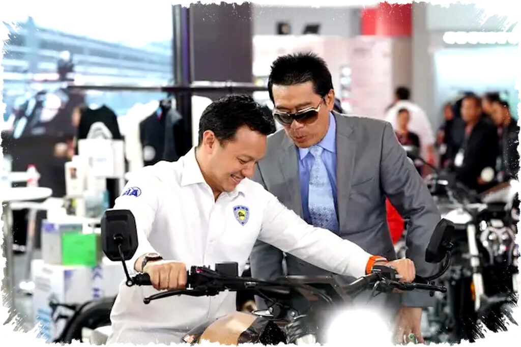 Pengamat Kritik Ketimpangan Dampak IIMS yang Hanya Terasa di Jawa Sementara Pasar Otomotif Nasional Tertekan