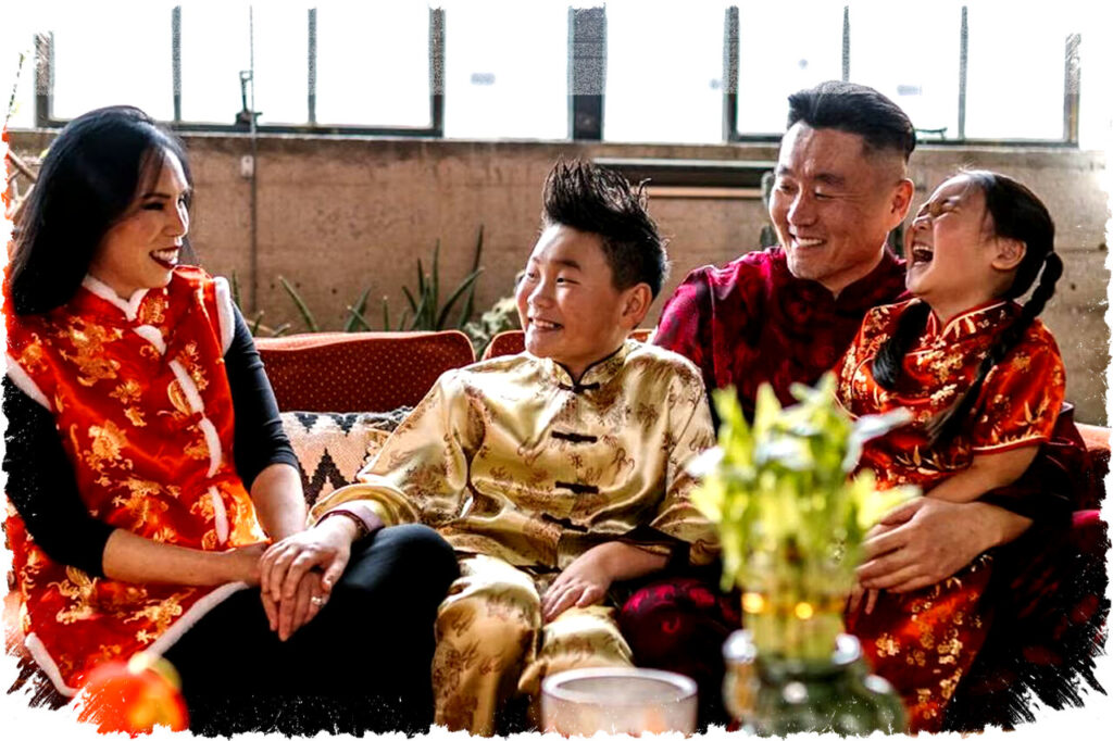 Kenapa Imlek Harus Pakai Baju Baru? 7 Makna Mendalam yang Bawa Keberuntungan & Semangat Awal Baru!