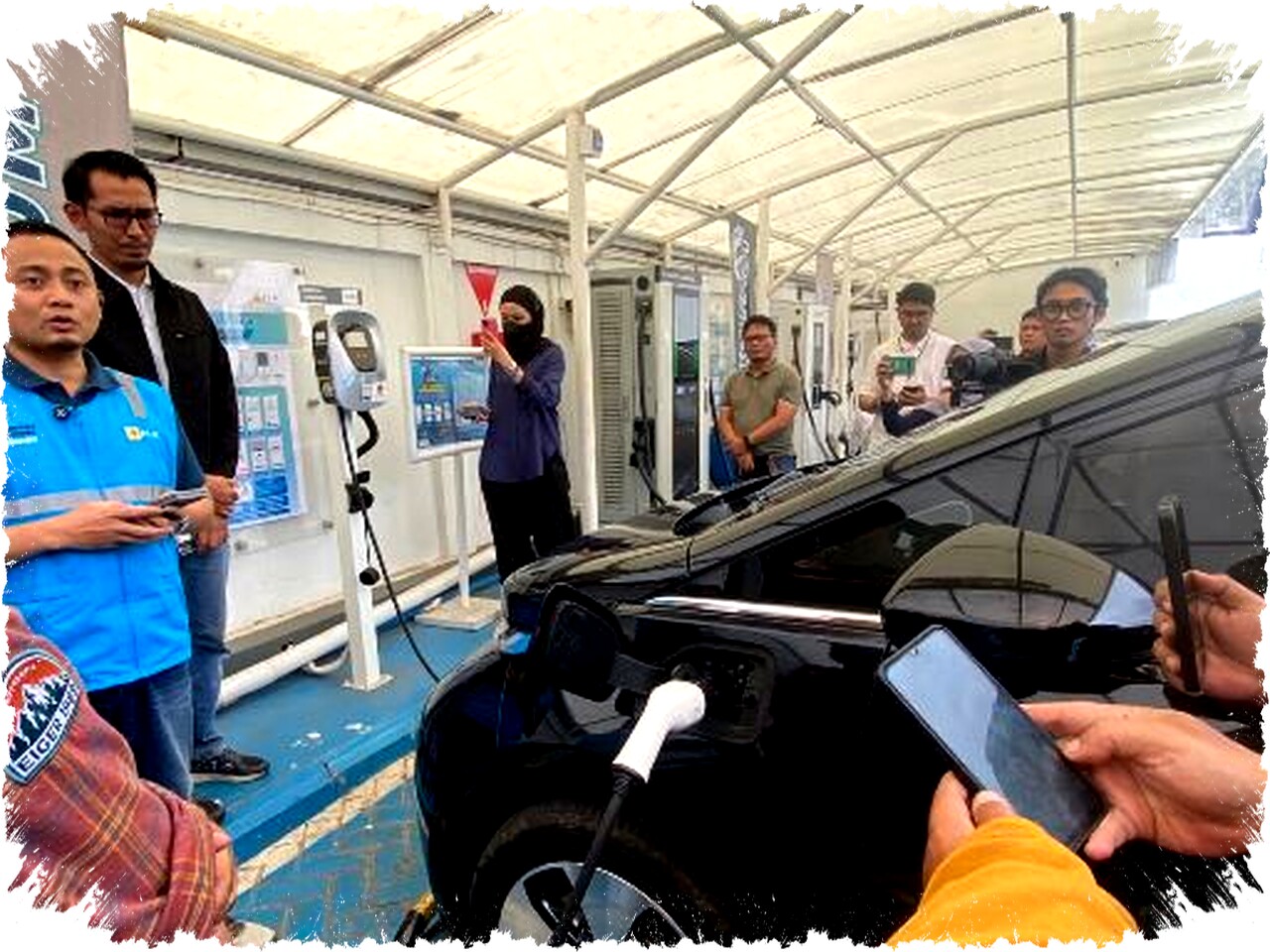 PLN Percepat Transisi Energi di Jabar dengan SPKLU Massif, Jawab Kebutuhan Pengguna Kendaraan Listrik
