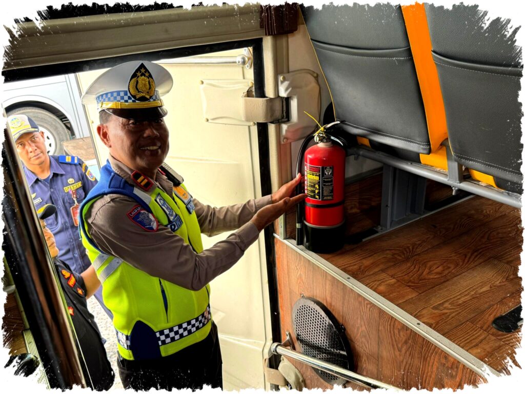 Forum Lalu Lintas Brebes Periksa Kelengkapan dan Kesehatan Sopir Bus untuk Kurangi Kecelakaan