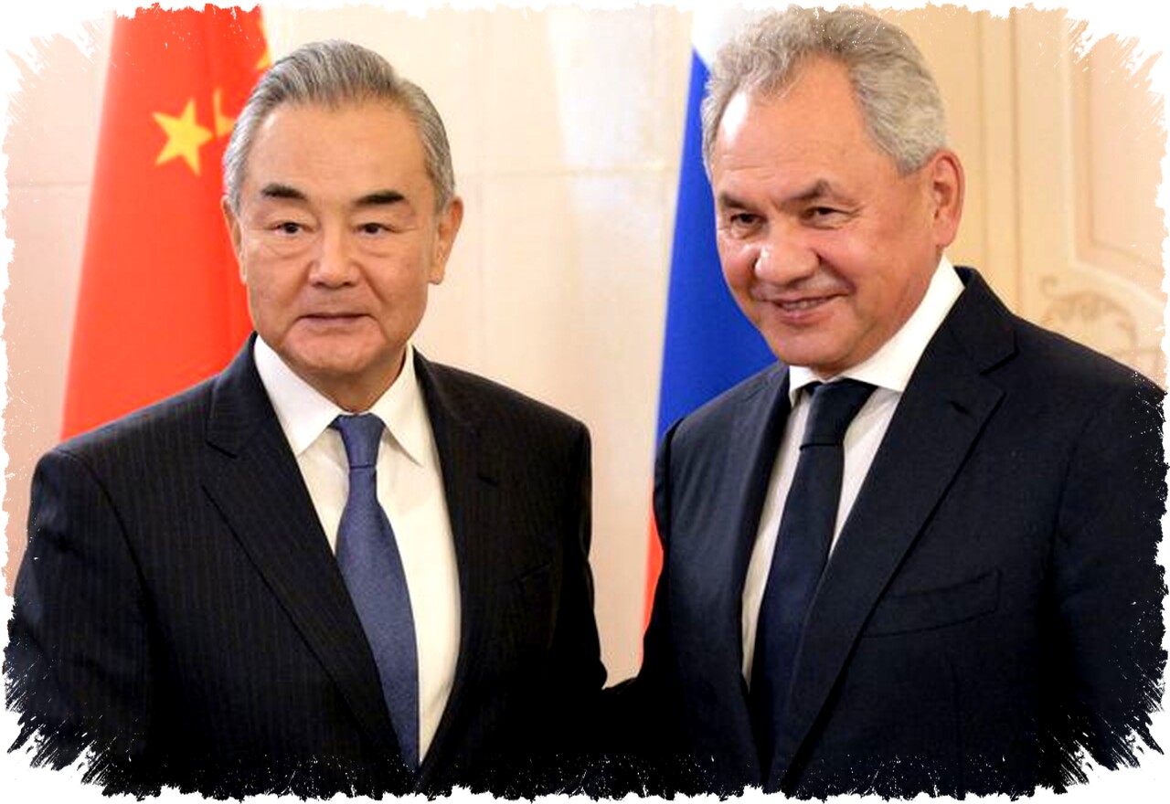 Shoigu dan Wang Yi Bahas Isu Keamanan Internasional di Tengah Konflik Rusia-Ukraina