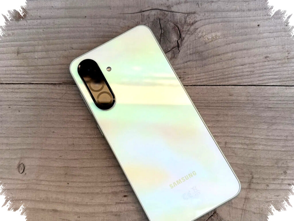 Samsung Galaxy A37 Vs A36, Cuma Naik Mantap di Performa dan Tahan Air?