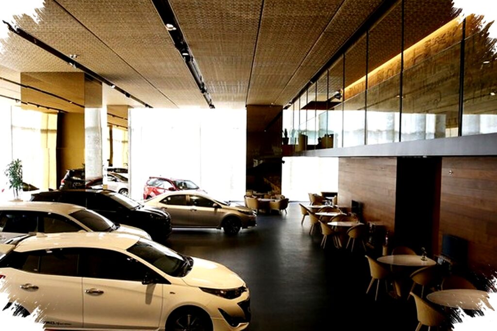 Saat Jalan ke Showroom Tak Lagi Mudah, Kelas Menengah Kini Rela Lepas Mobil Demi Emas