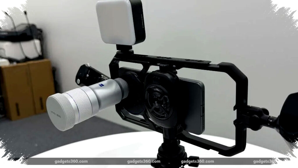 Vivo X300 Ultra Bawa Lensa 400mm Optical Zoom 17,4x, Siap Ancam Dominsi Flagship Kamera Ponsel Lain