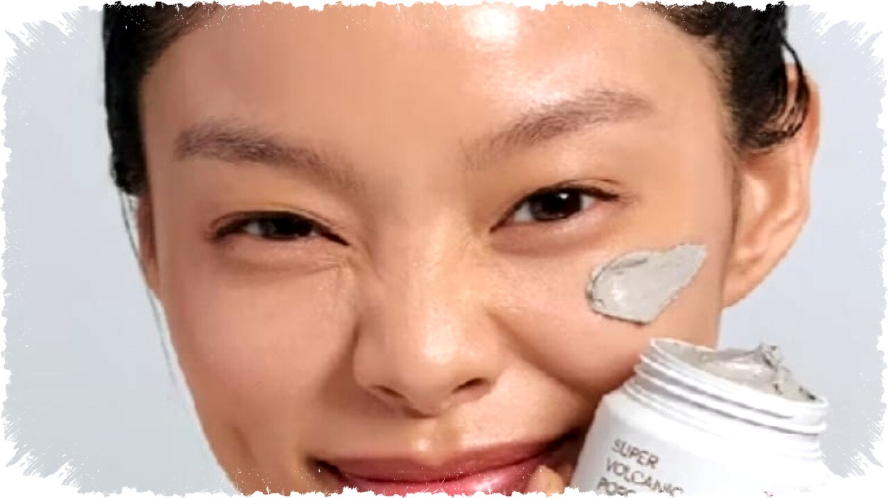 Bye Komedo dan Bruntusan, Kenali 4 Clay Mask Glycolic Acid yang Ampuh Bersihkan Pori-Pori dan Haluskan Kulit Wajah!