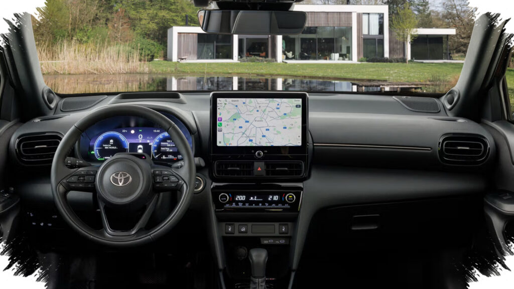Toyota Yaris Cross Facelift 2026 Tak Lagi Sekadar Ganti Wajah, Kabinnya Kini Lebih Hijau dan Premium