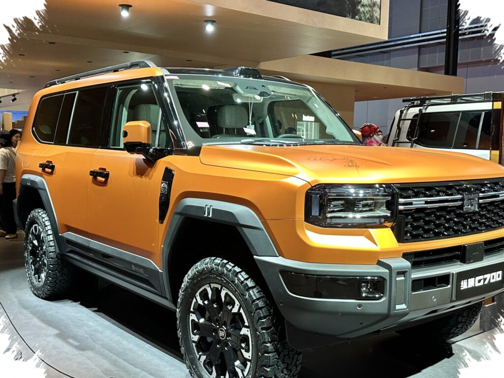 JETOUR G700 Taklukkan Sungai Minjiang, SUV Pertama Menyebrangi 1,2 Kilometer dalam 10 Menit!