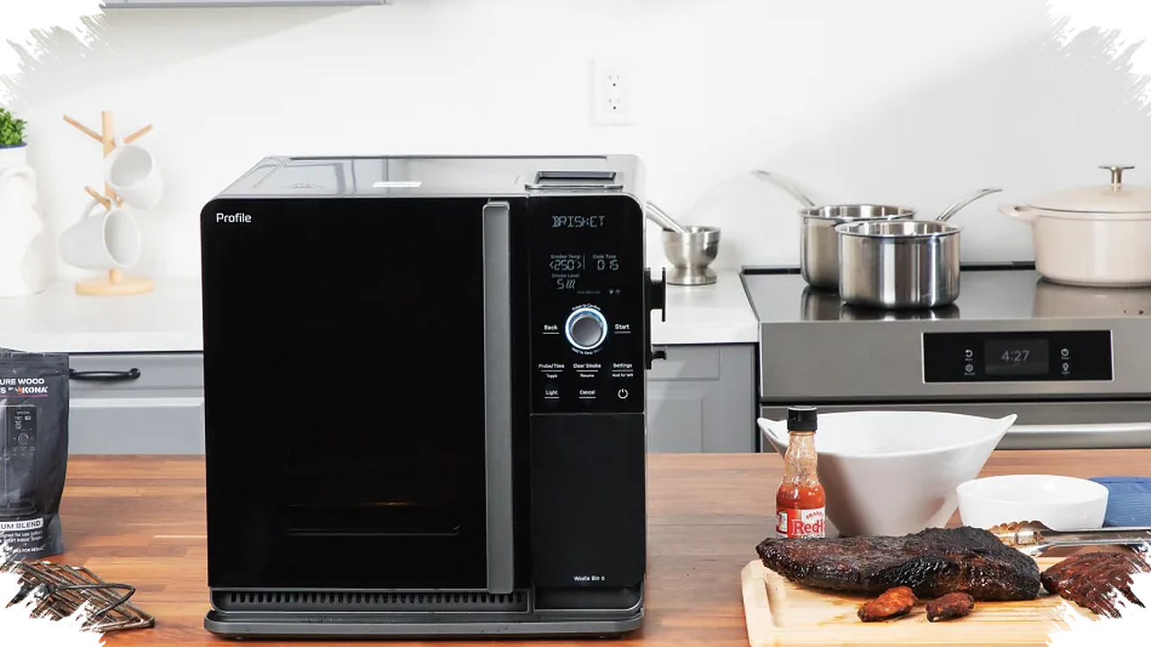 GE Profile Indoor Smoker, BBQ Asap Otentik Kini Bisa Masuk Dapur Apartemen