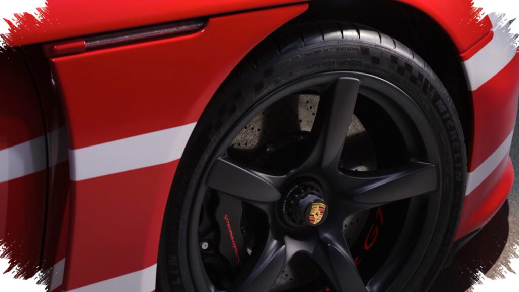 Porsche Uji Bodi Mobil yang Bisa Ganti Warna, Garis Balap Muncul Saat Mode Sport Diaktifkan