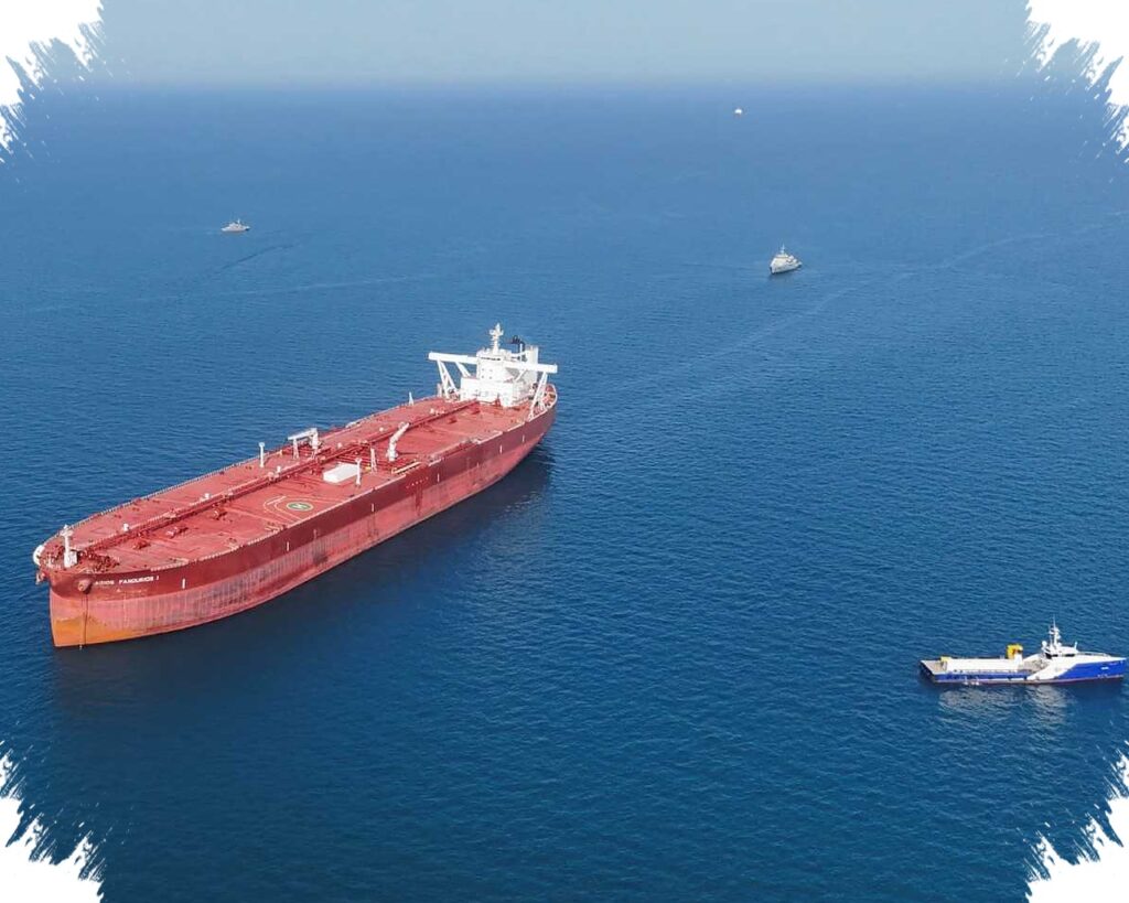 Iran Tutup Lagi Selat Hormuz, Blokade AS Ancam Separuh Arus Energi Dunia